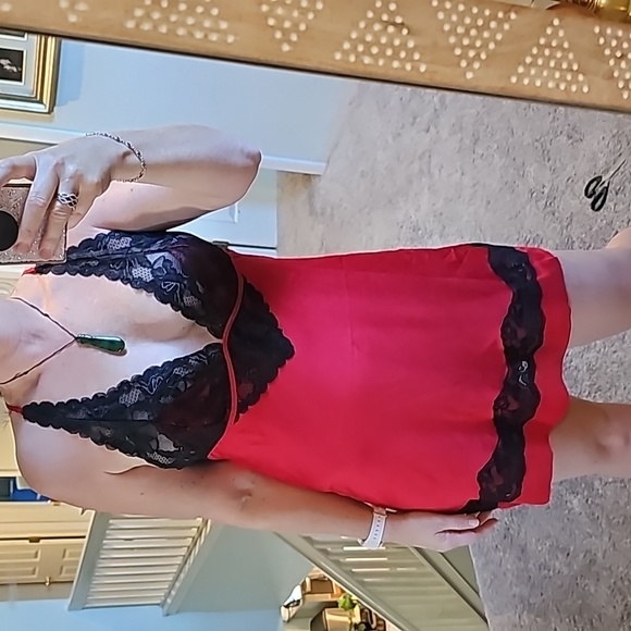 STUNNING JEZEBEL RED BLACK LACE CHEMISE - Picture 2 of 6